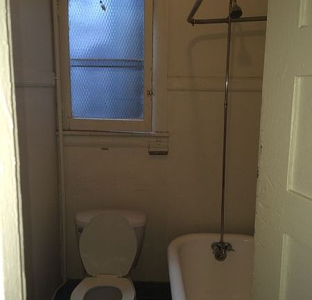 5th image of 1651 Market St APT 415