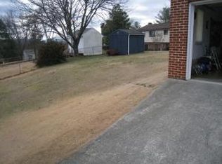 510 McGeorge Dr, Vinton, VA 24179