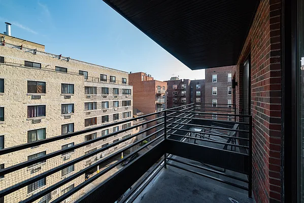 Rented by Twin Group | media 10