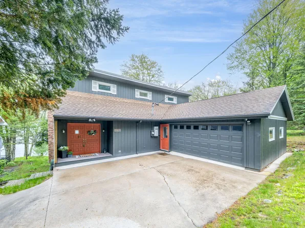 11290 Alpine Rd, Stanwood, MI 49346