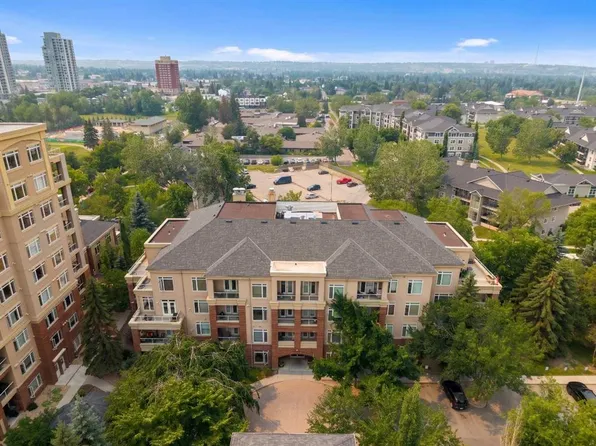 24 E Hemlock Cres SW #4203, Calgary, AB T3C 2Z1