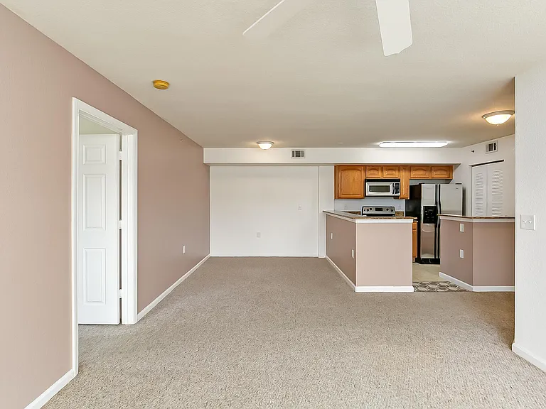 281 SW Palm Dr #102 — Photo 13