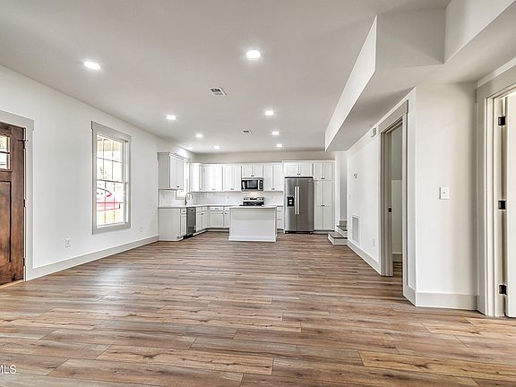 4th image of 505 Hickory Private Drive St