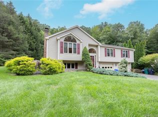 89 Squantuck Rd, Seymour, CT 06483