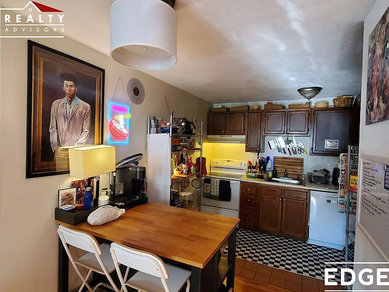 245 Kelton St #24 — Photo 8