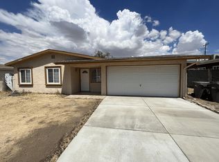 39530 12th St W, Palmdale, CA 93551