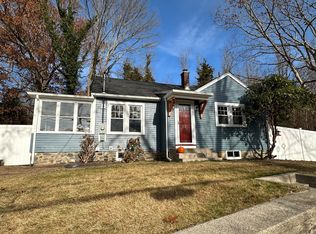 22 Oakville Rd, Griswold, CT 06351