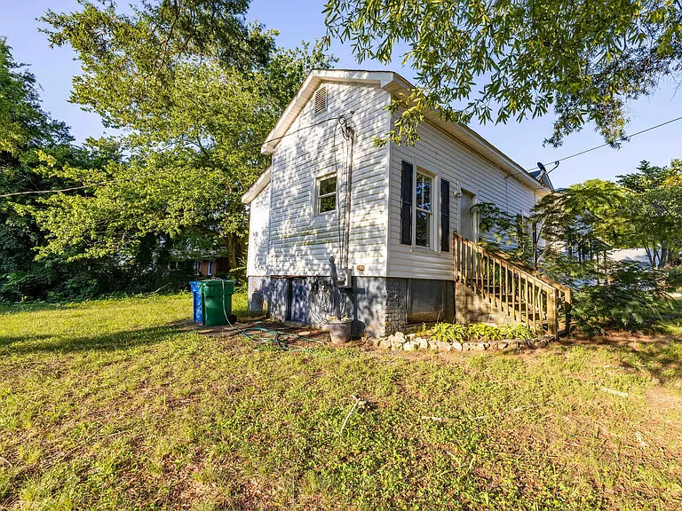 203 Church St #A — Photo 30