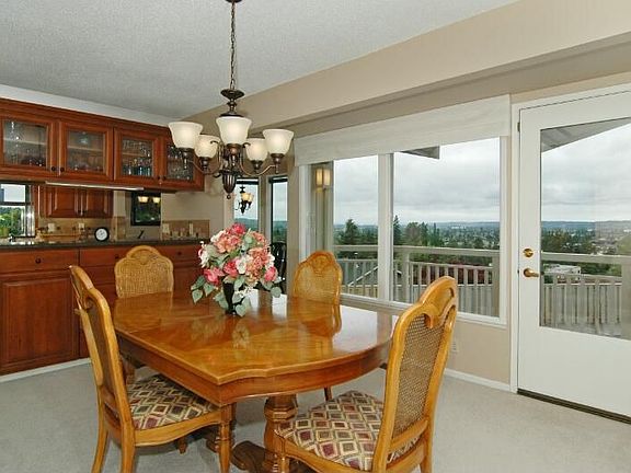 Dining Room also with View