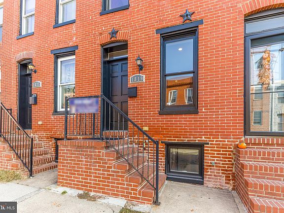 4th image of 1819 Light St