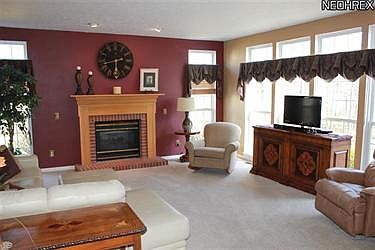 2nd image of 33995 Hickory Ct