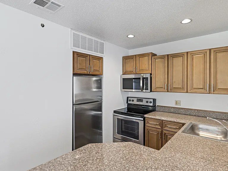 Kilgore Apartments (ANR Kalamazoo LDHA, LLC) — Photo 3