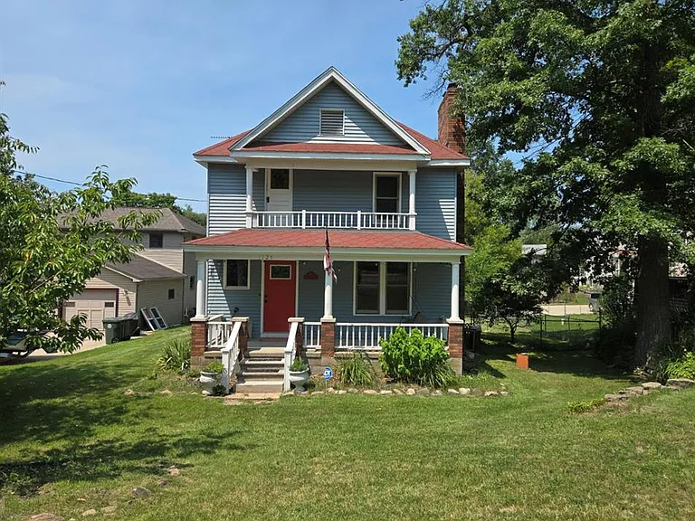 1125 S Long Lake Blvd — Photo 2