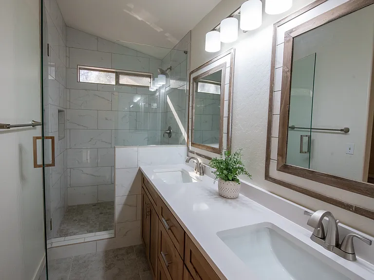 833 E Ross Ave — Photo 14