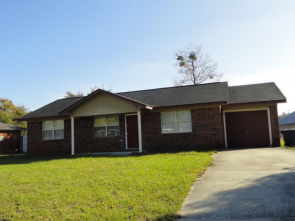 2nd image of 1467 Flo Zechman Dr