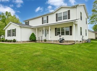 1098 Shrewsbury Dr, Ravenna, OH 44266