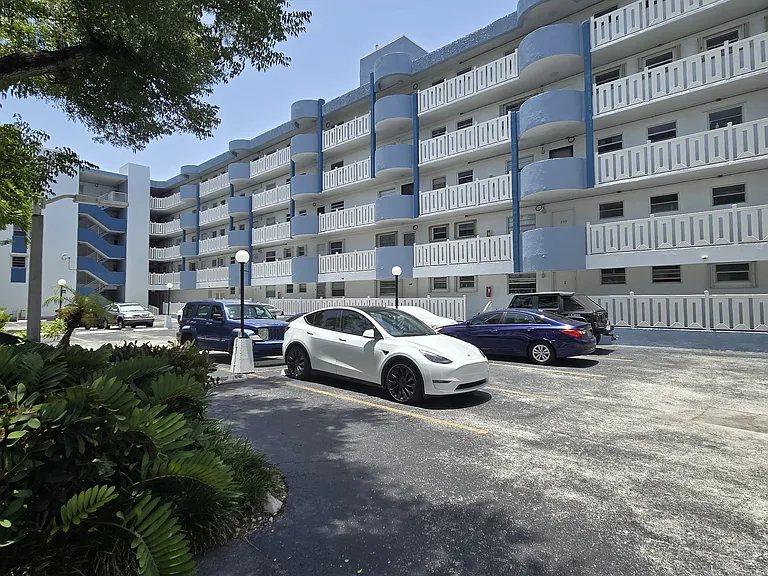 7900 Tatum Waterway Dr #201 — Photo 23