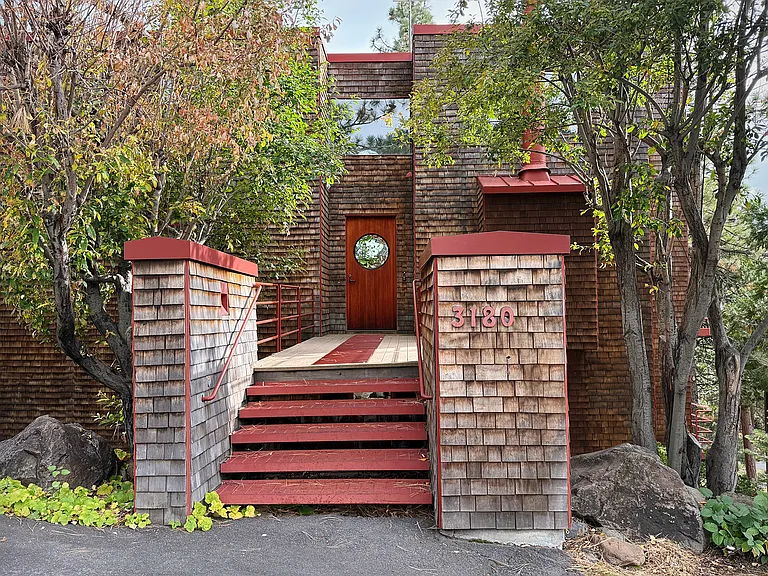 Entry steps (3 additional parking spaces are in front)