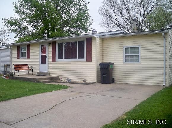 1st image of 2356 Miracle Ave