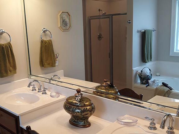 Master bath 