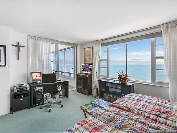 3rd image of 3600 Galt Ocean Dr APT 11A