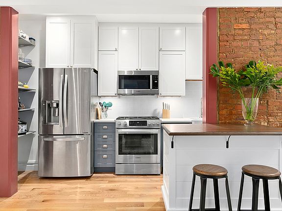 2nd image of 253 W 16th St #2HI
