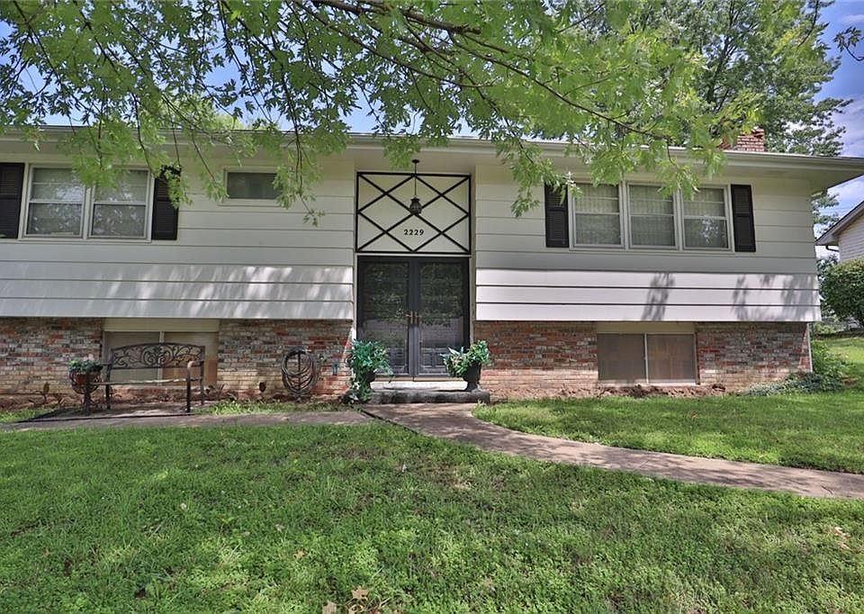 1st image of 2229 N 64th St