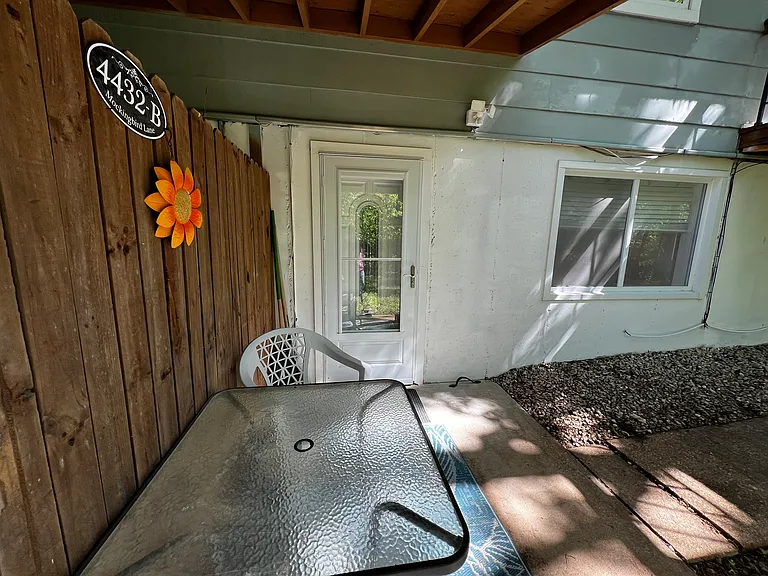 4432 Mockingbird Ln #B — Photo 1