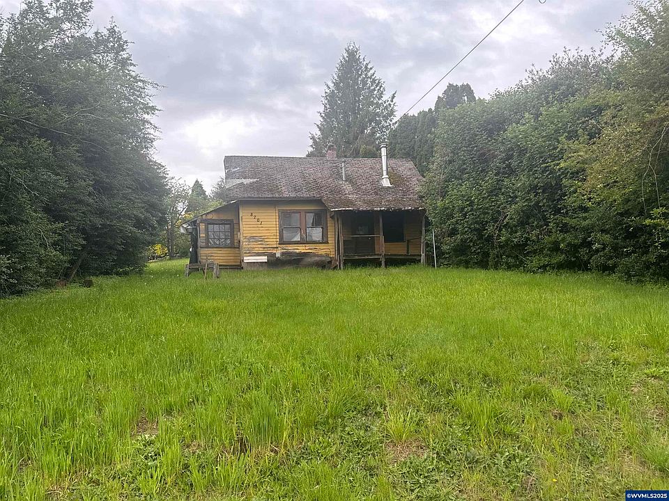 2nd image of 8701 SE 152nd Ave