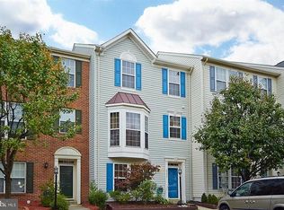2554 Chase Wellesley Dr, Herndon, VA 20171