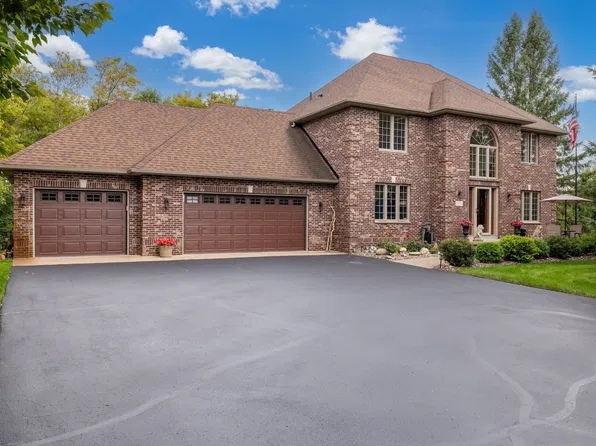 36571 Elk Ave, North Branch, MN 55056