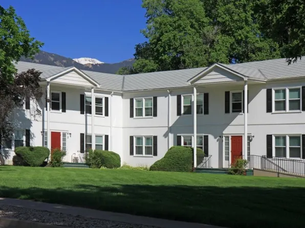 The Estates at Cheyenne Blvd