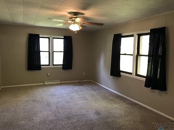 2nd image of 614 Louisiana Ave