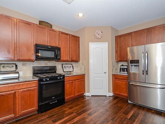 4th image of 24015 Buffalo Cove Ln
