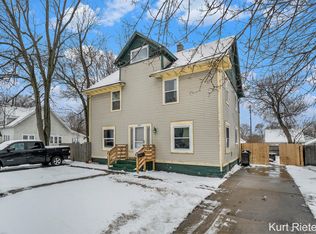 1847 Delwood Ave SW, Wyoming, MI 49509