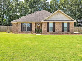 2008 Landcaster Ct, Deatsville, AL 36022