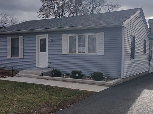 610 Reese Ave, Dundee, IL 60118