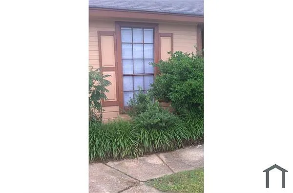 Building Photo - 810 W Canyon Ct