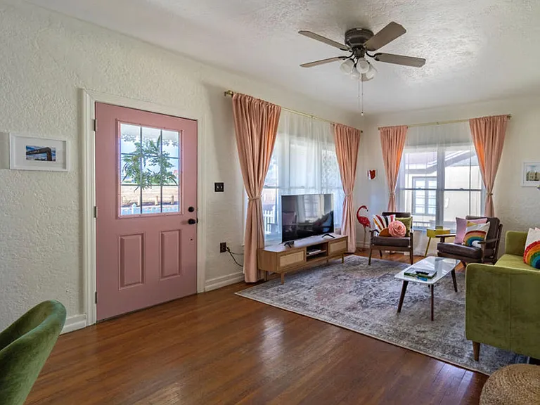 117 W Glenrosa Ave — Photo 9