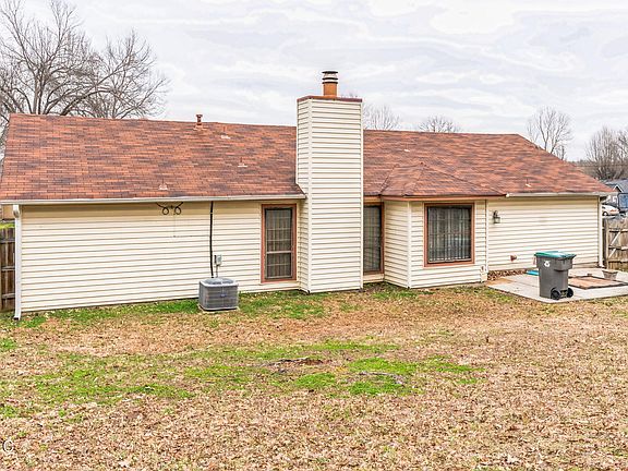 3rd image of 6799 Greenbark Dr