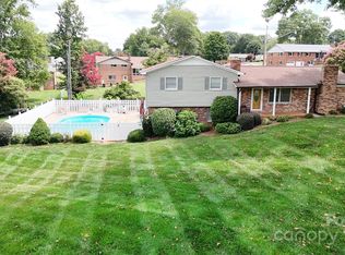 2343 Country Club Rd, Lincolnton, NC 28092