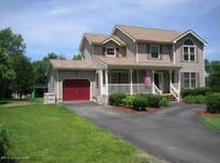 404 Xander Loop, East Stroudsburg, PA 18301