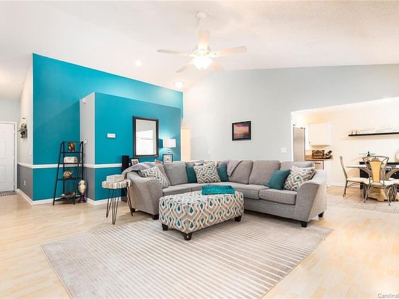 3rd image of 12541 Britton Wood Pl
