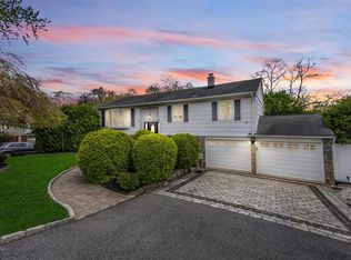 36 Hamlin Rd, Mahopac, NY 10541