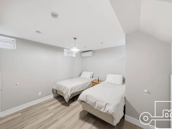 1253 East 28th Street image 18 of 24