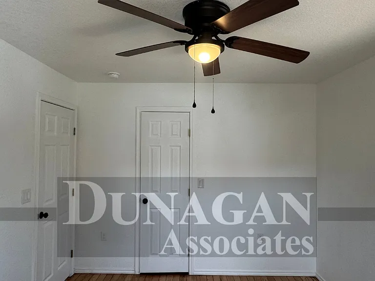 705 N Elm St — Photo 6