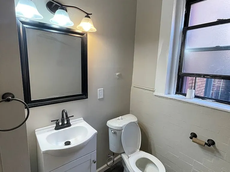 4901 Friendship Ave. — Photo 84