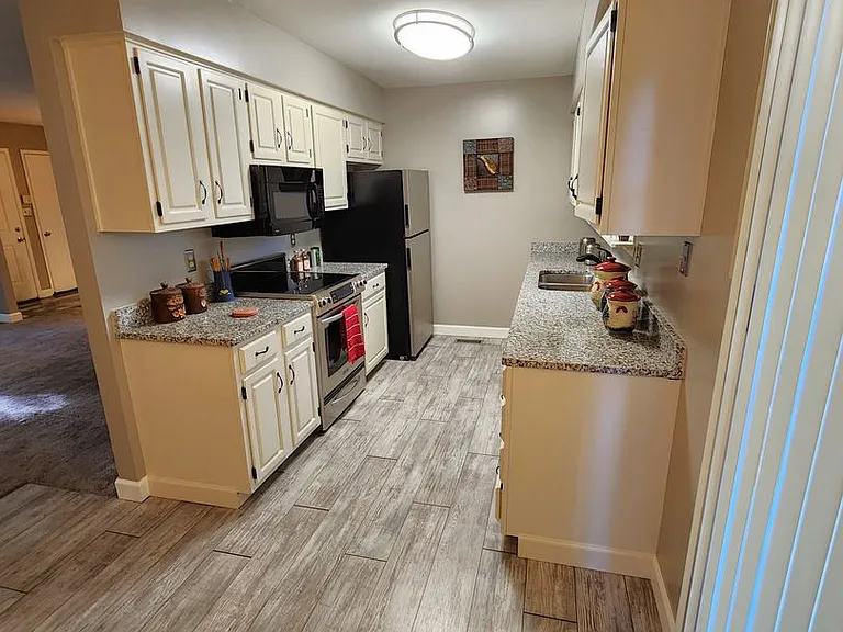 3514 SW Kiowa St — Photo 5