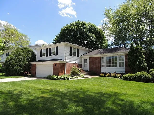3107 Melrose Ct photo 1