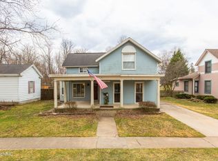 68968 Elkhart Rd, Edwardsburg, MI 49112